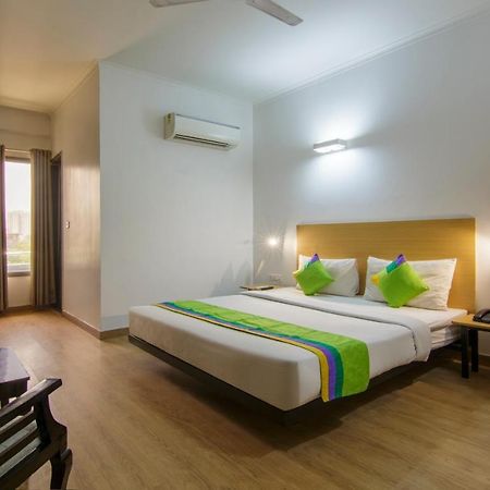 Treebo Noida Express Otel Dış mekan fotoğraf