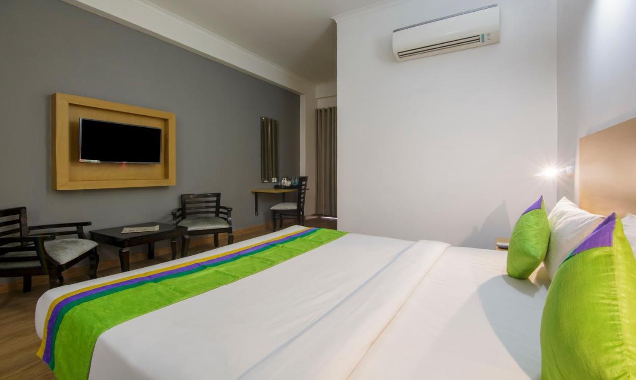Treebo Noida Express Otel Dış mekan fotoğraf