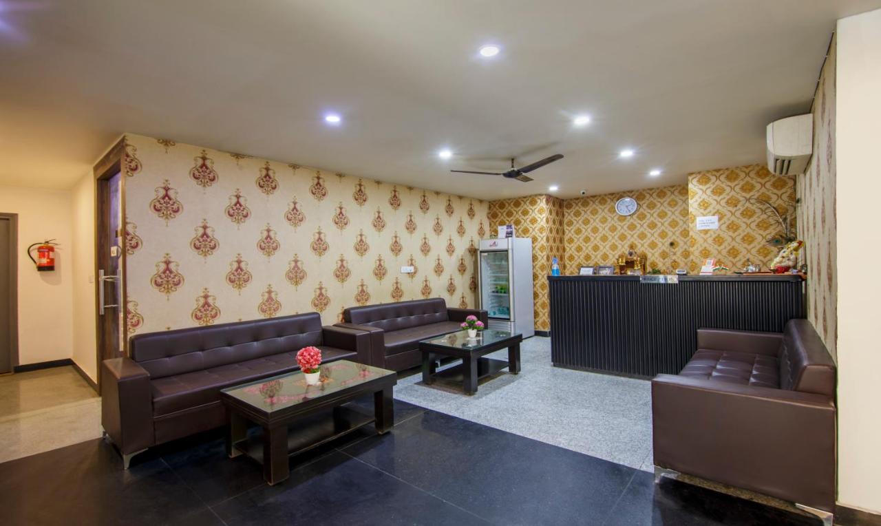 Treebo Noida Express Otel Dış mekan fotoğraf