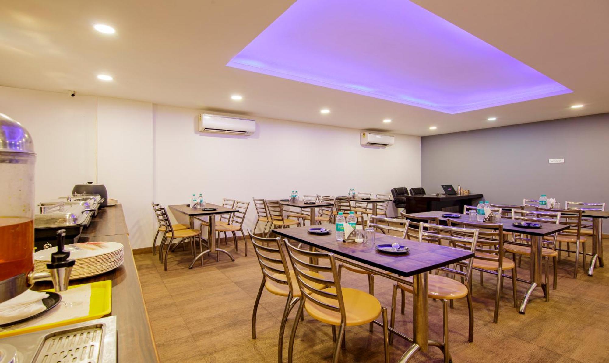 Treebo Noida Express Otel Dış mekan fotoğraf