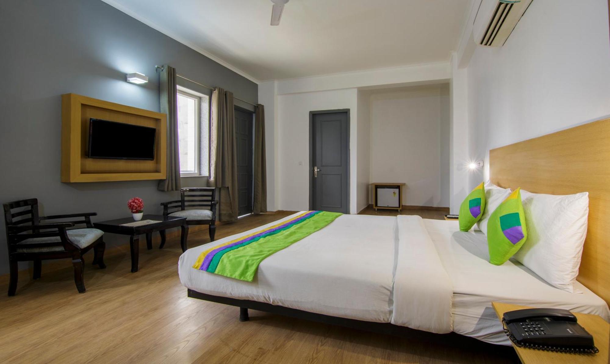Treebo Noida Express Otel Dış mekan fotoğraf